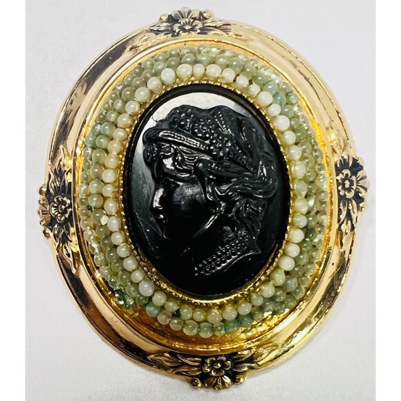 Vtg Coro Cameo Mourning Brooch Seed Pearls Gold-Tone Frame  Signed - Picture 5 of 6
